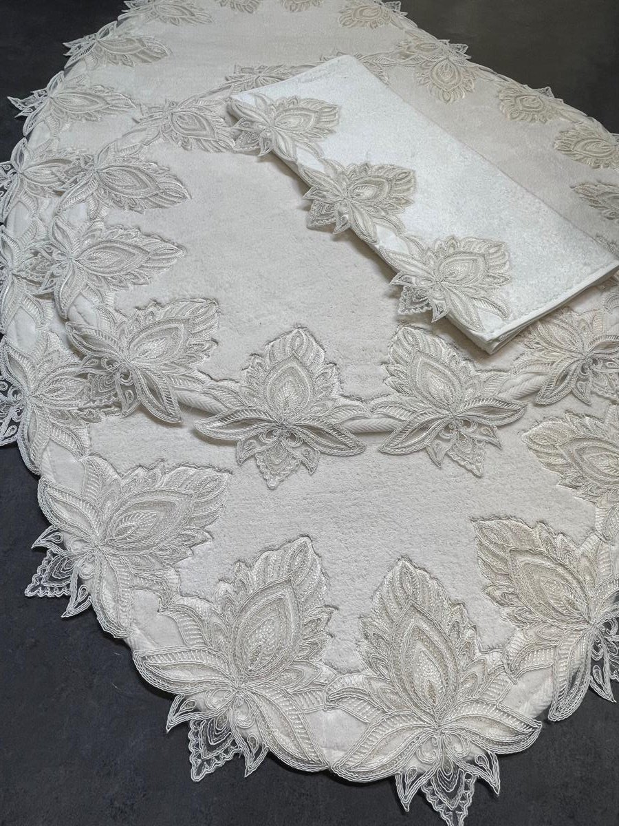 Krem Çınar Yaprağı Dantelli Oval Paspas Takımı