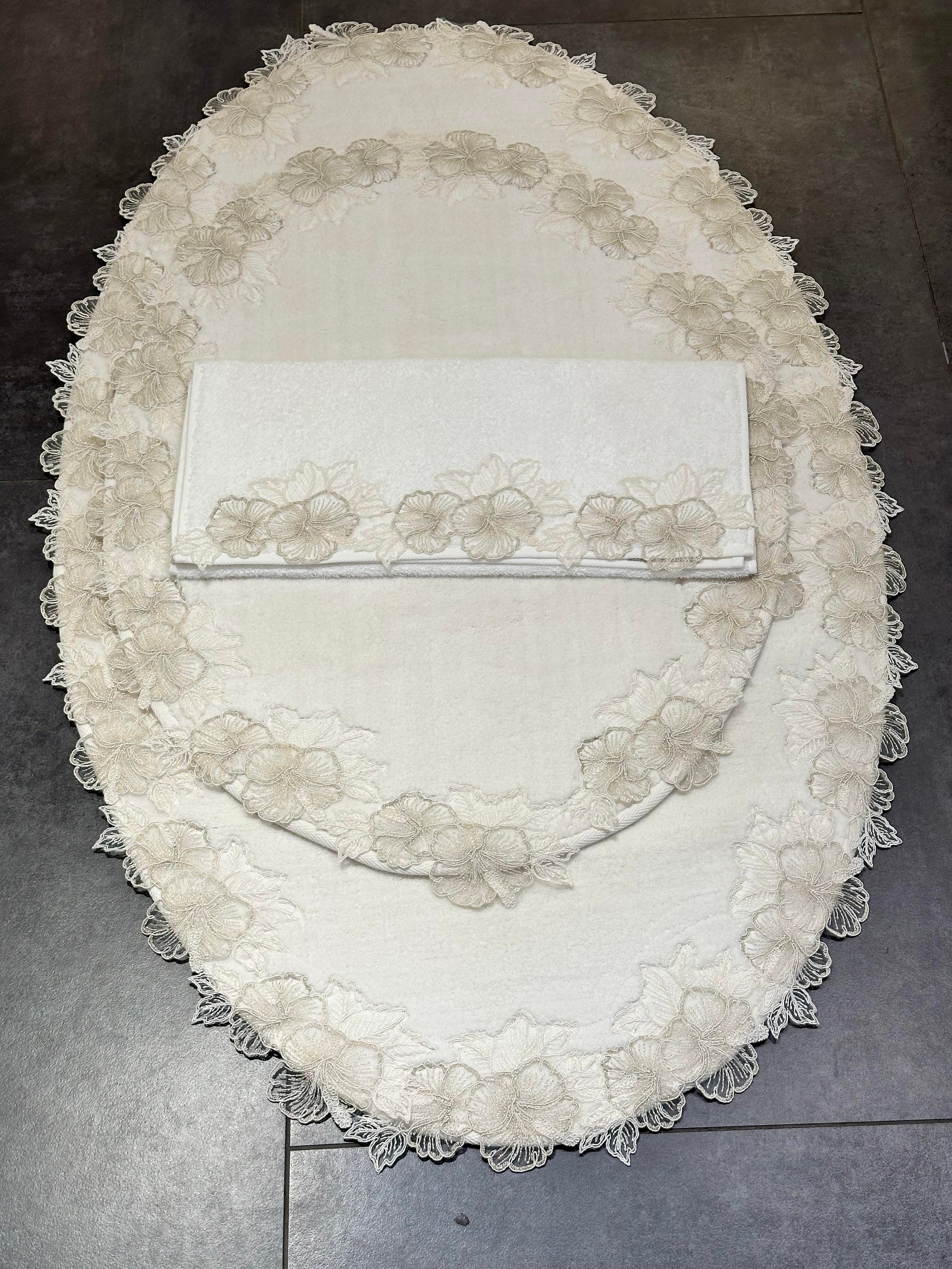 Oval Yonca Çiçek Dantel Paspas Takımı