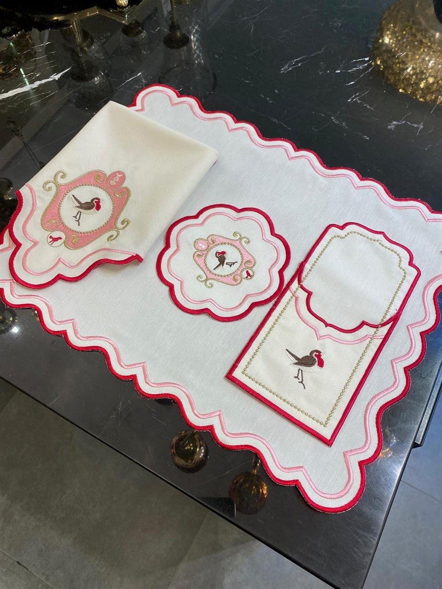 Pembe Kuşlu Model Nakışlı Amerikan Servis Takımı