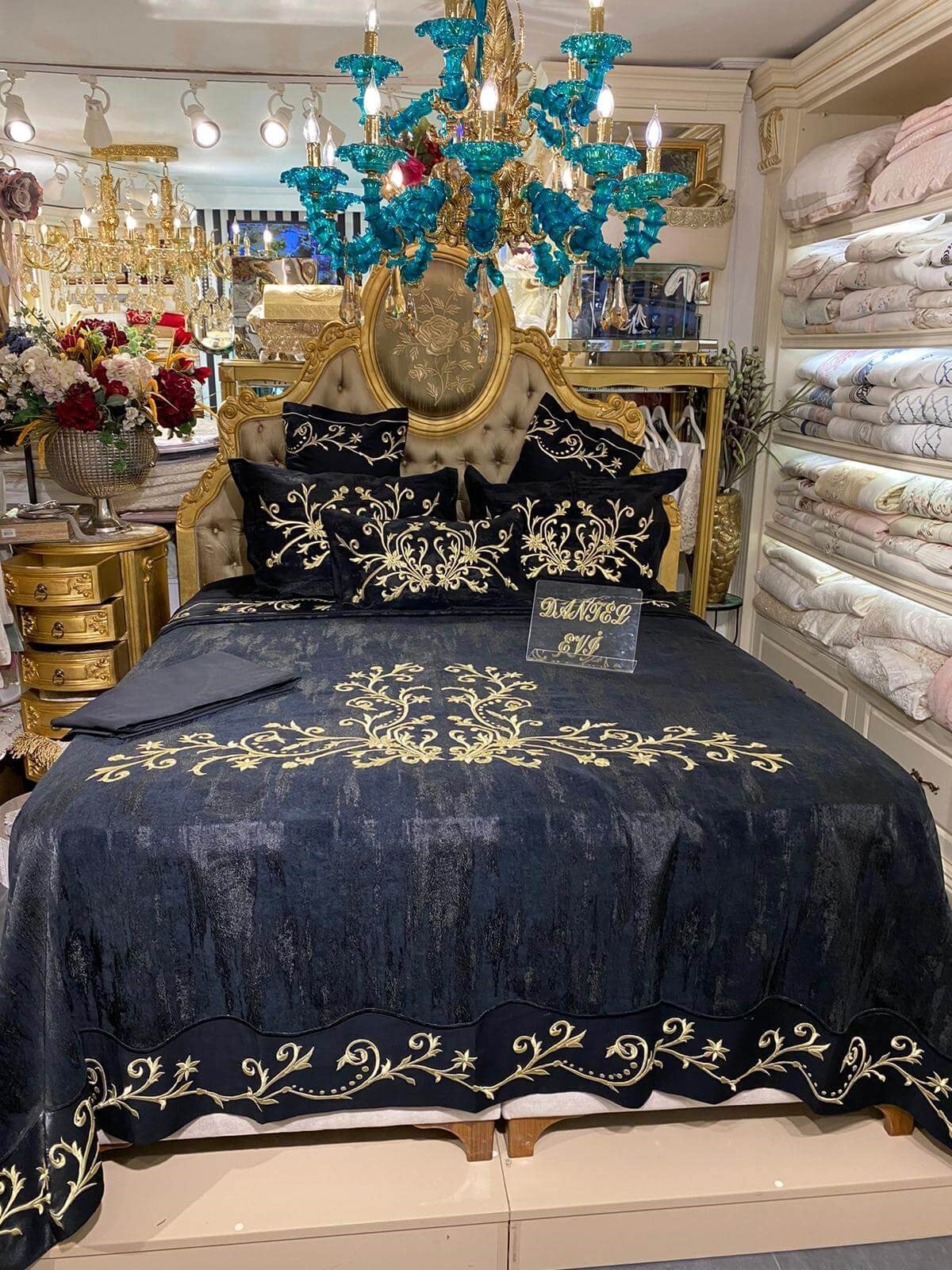 Siyah Kadife Pike Nevresim Takımı
