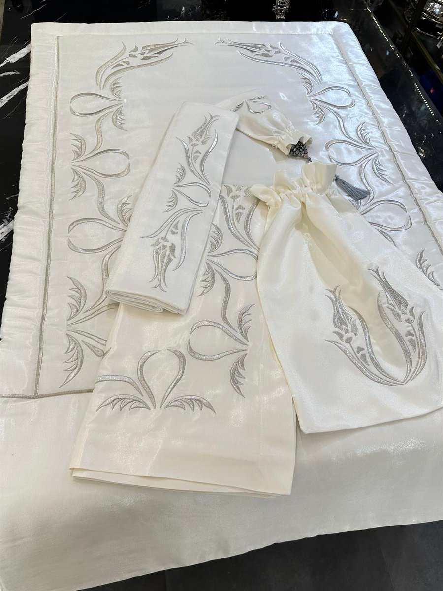 Soft Lale Desenli Monoray Beş Parça Seccade Takımı