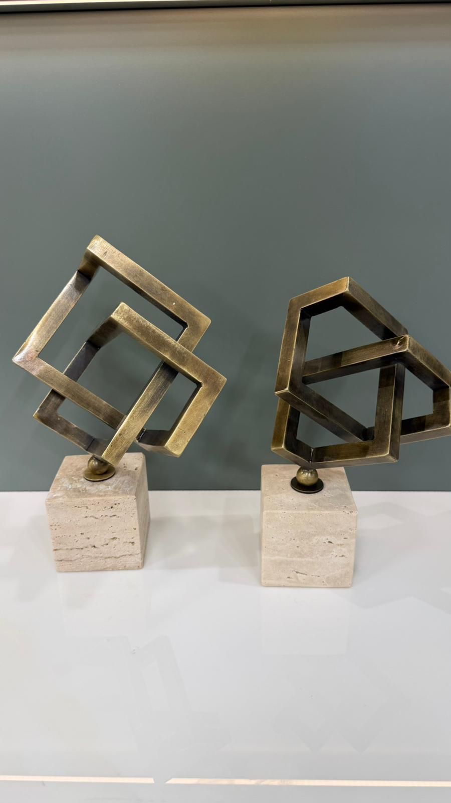 TRAVERTEN KAİDELİ GEOMETRİK DEKOR
