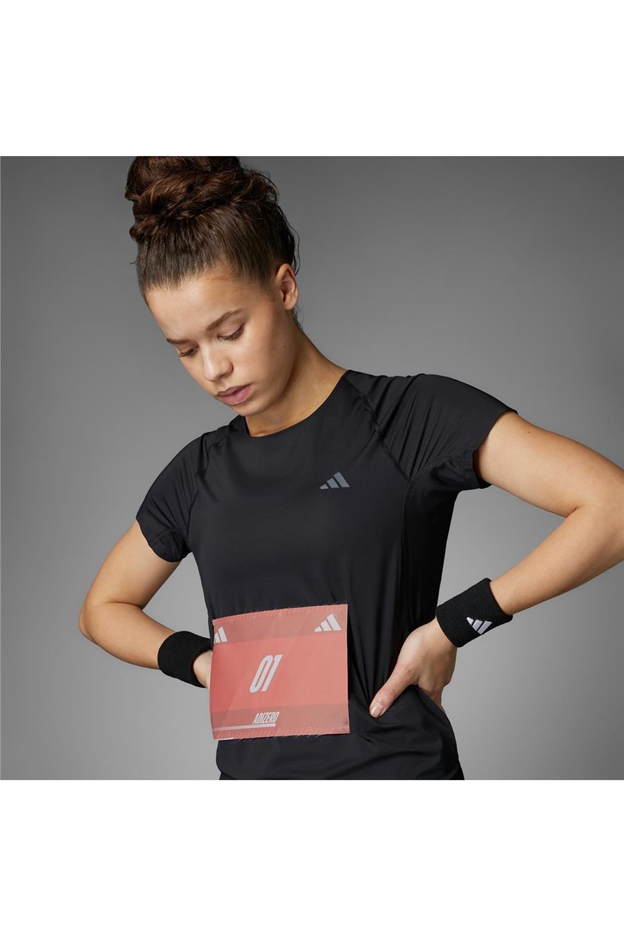 adidas ADIZERO TEE Kadın   T-Shirt IX2826