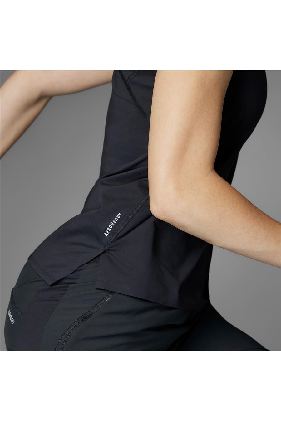 adidas ADIZERO TEE Kadın   T-Shirt IX2826