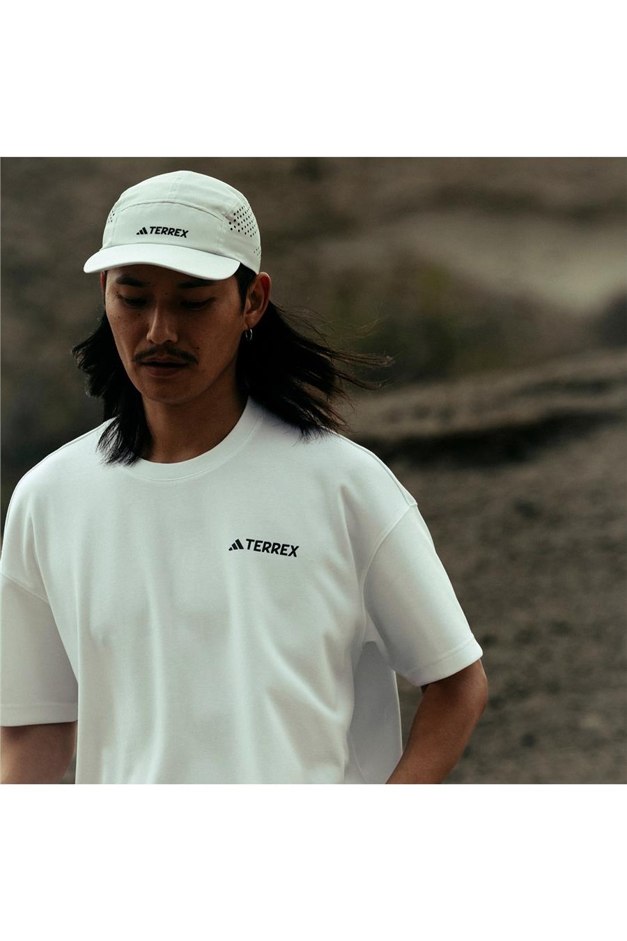 adidas Beyaz  Erkek  T-shirt NG U AR B GFX T JD5956 Beyaz  Erkek  T-shirt NG U AR B GFX T JD5956