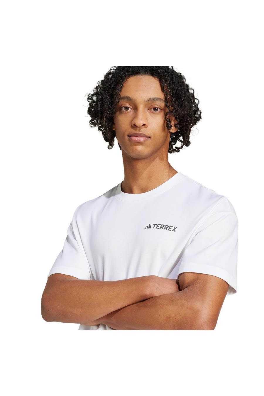 adidas Beyaz  Erkek  T-shirt NG U AR B GFX T JD5956 Beyaz  Erkek  T-shirt NG U AR B GFX T JD5956