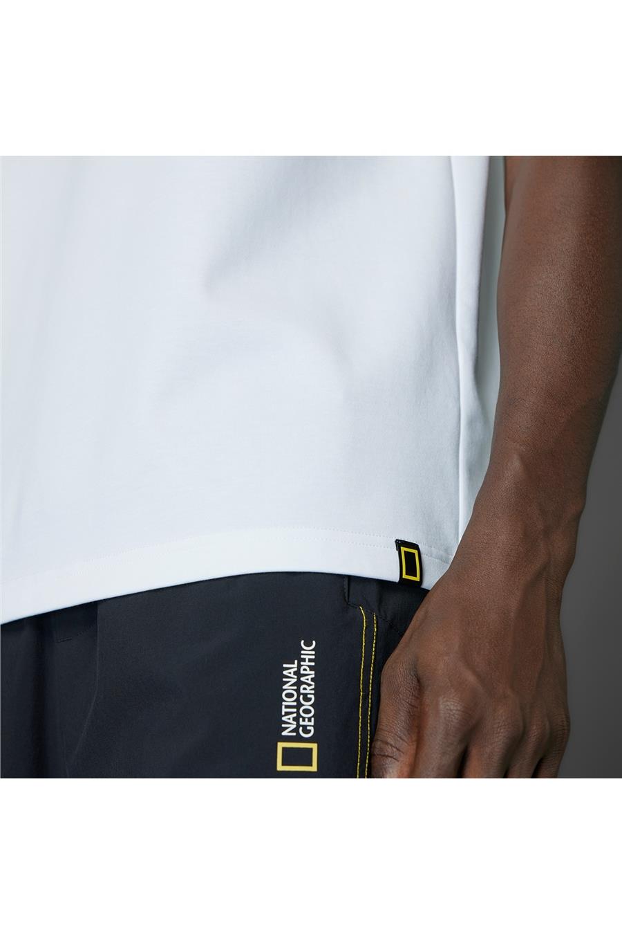 adidas Beyaz  Erkek  T-shirt NG U AR B GFX T JD5956 Beyaz  Erkek  T-shirt NG U AR B GFX T JD5956