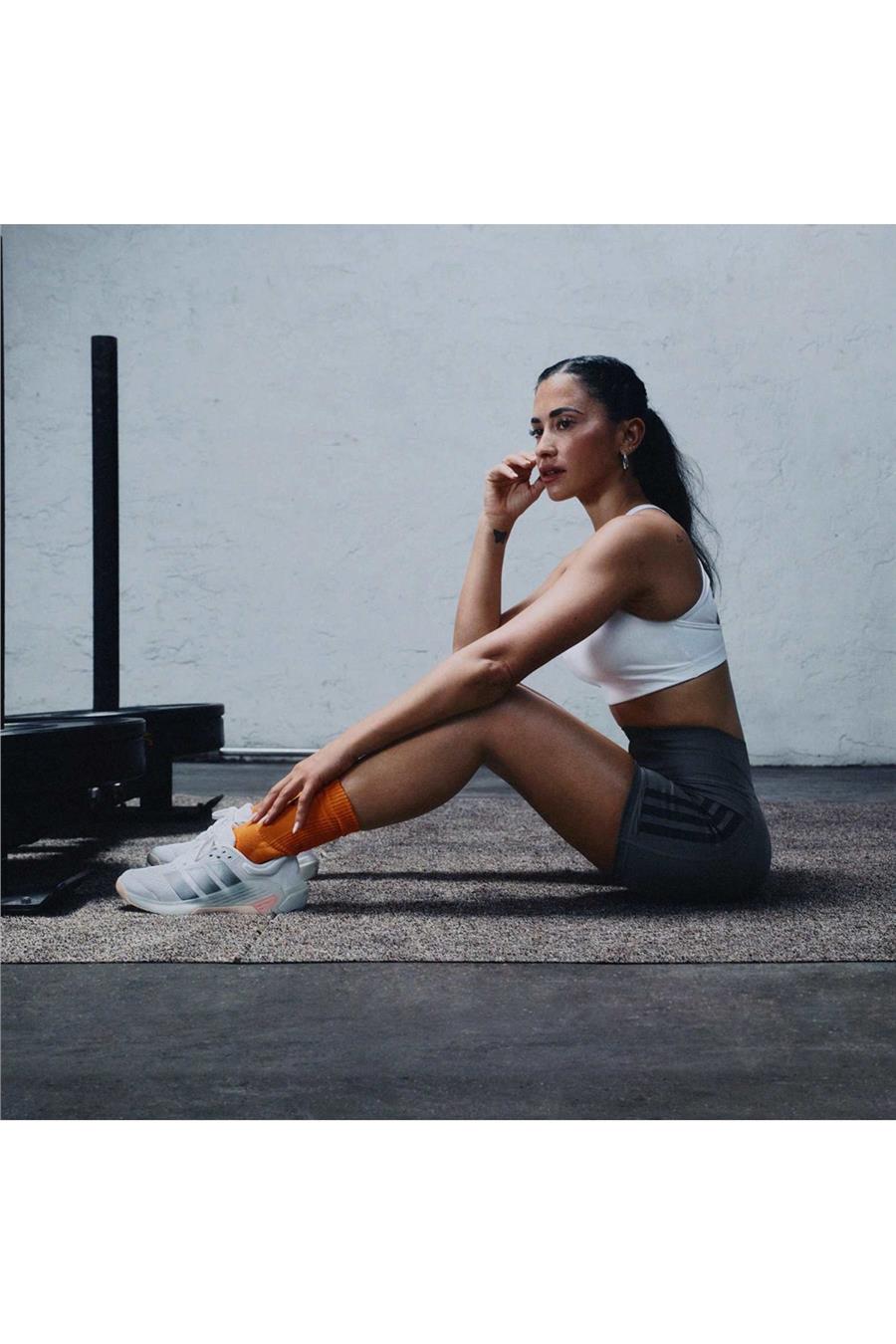 adidas  Beyaz  Yürüyüş Ayakkabısı DROPSET 4 TRAINER W JR4666