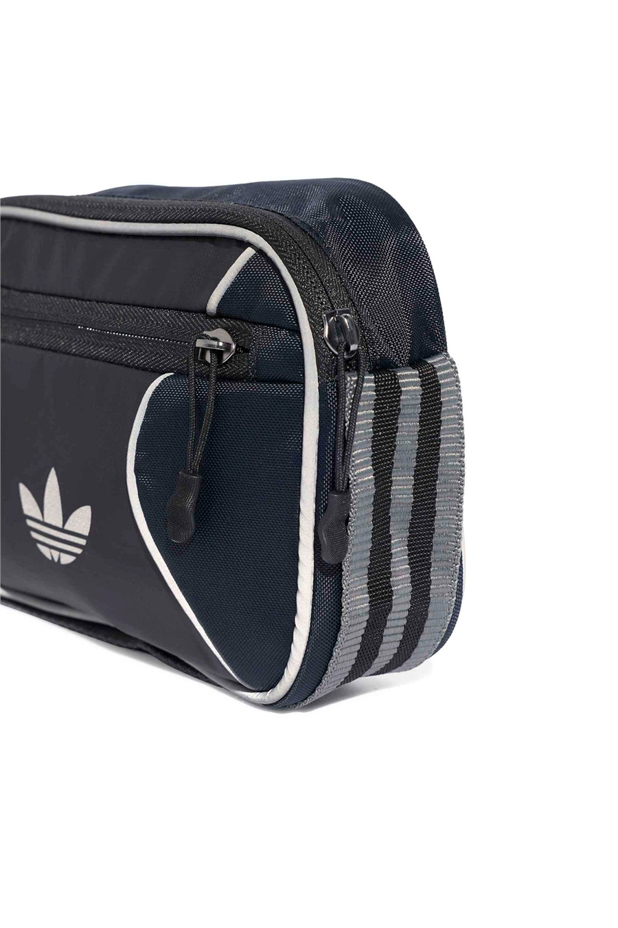 adidas  Çanta SMALL AIRLINER KT4506