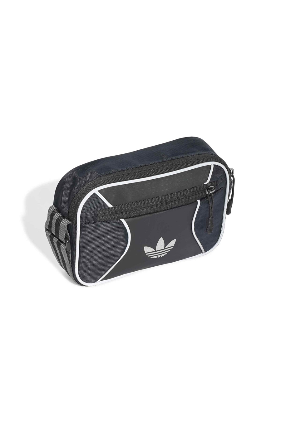 adidas  Çanta SMALL AIRLINER KT4506