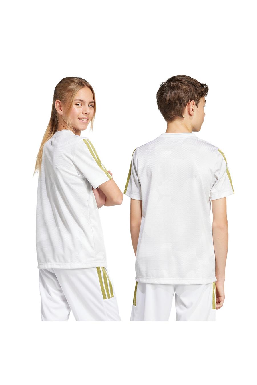 adidas Çocuk  Beyaz  T-shirt J HOT COF TEE JD0498