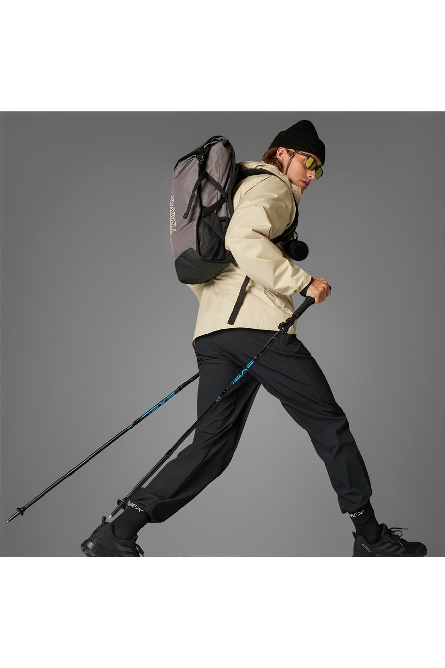 adidas  Erkek Bej  Mont MT ESS 3IN1 J JM8699