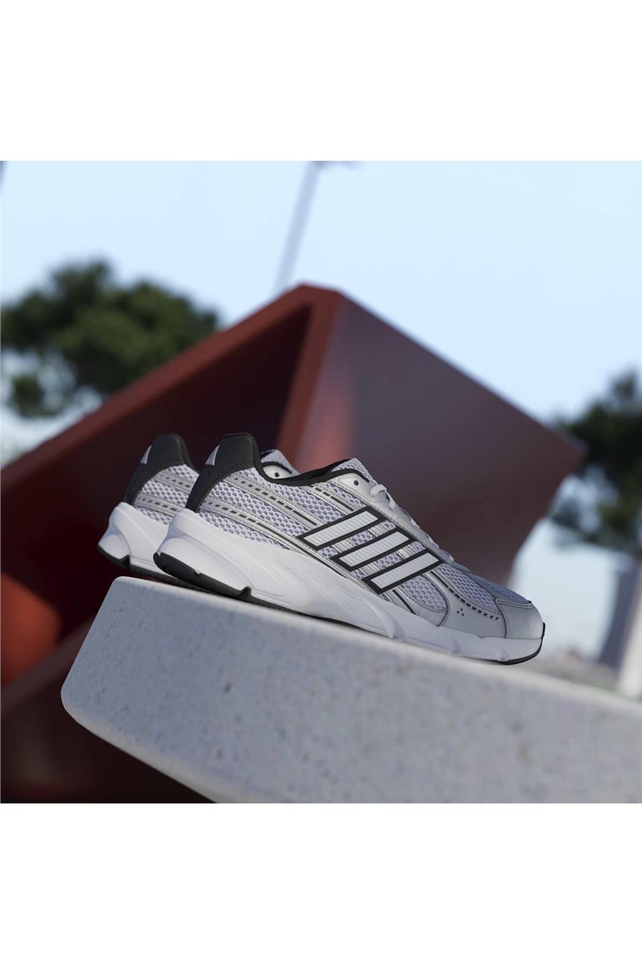 adidas Erkek  Beyaz  Koşu Ayakkabısı TECHNOCHAOS 2000 HQ7282