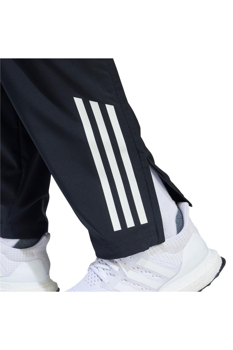 adidas Erkek   Eşofman Altı MUFC PRE PNT JE3738