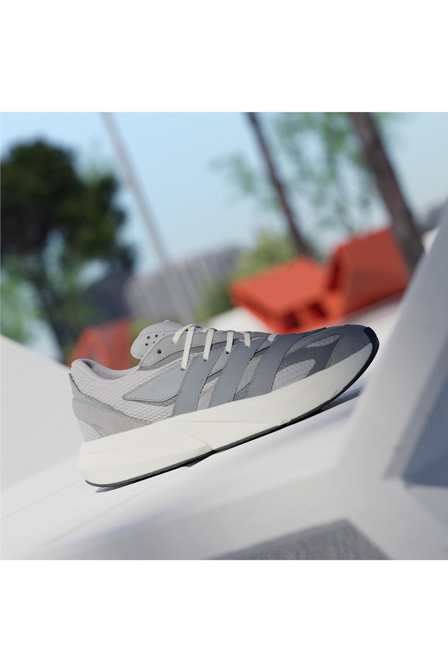 adidas Erkek   Koşu Ayakkabısı LIGHTBLAZE IH8607