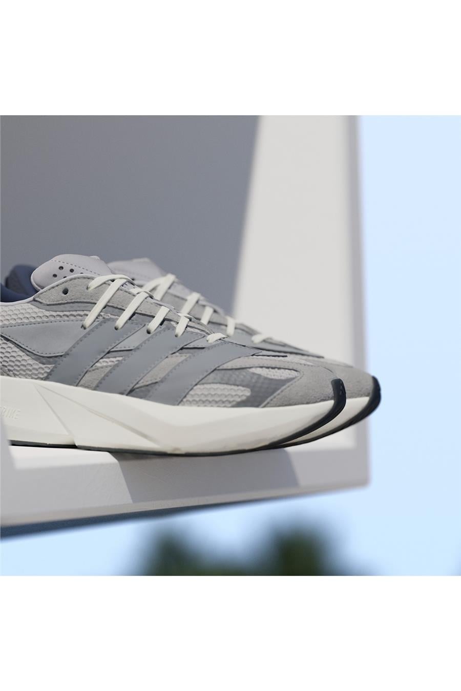 adidas Erkek   Koşu Ayakkabısı LIGHTBLAZE IH8607