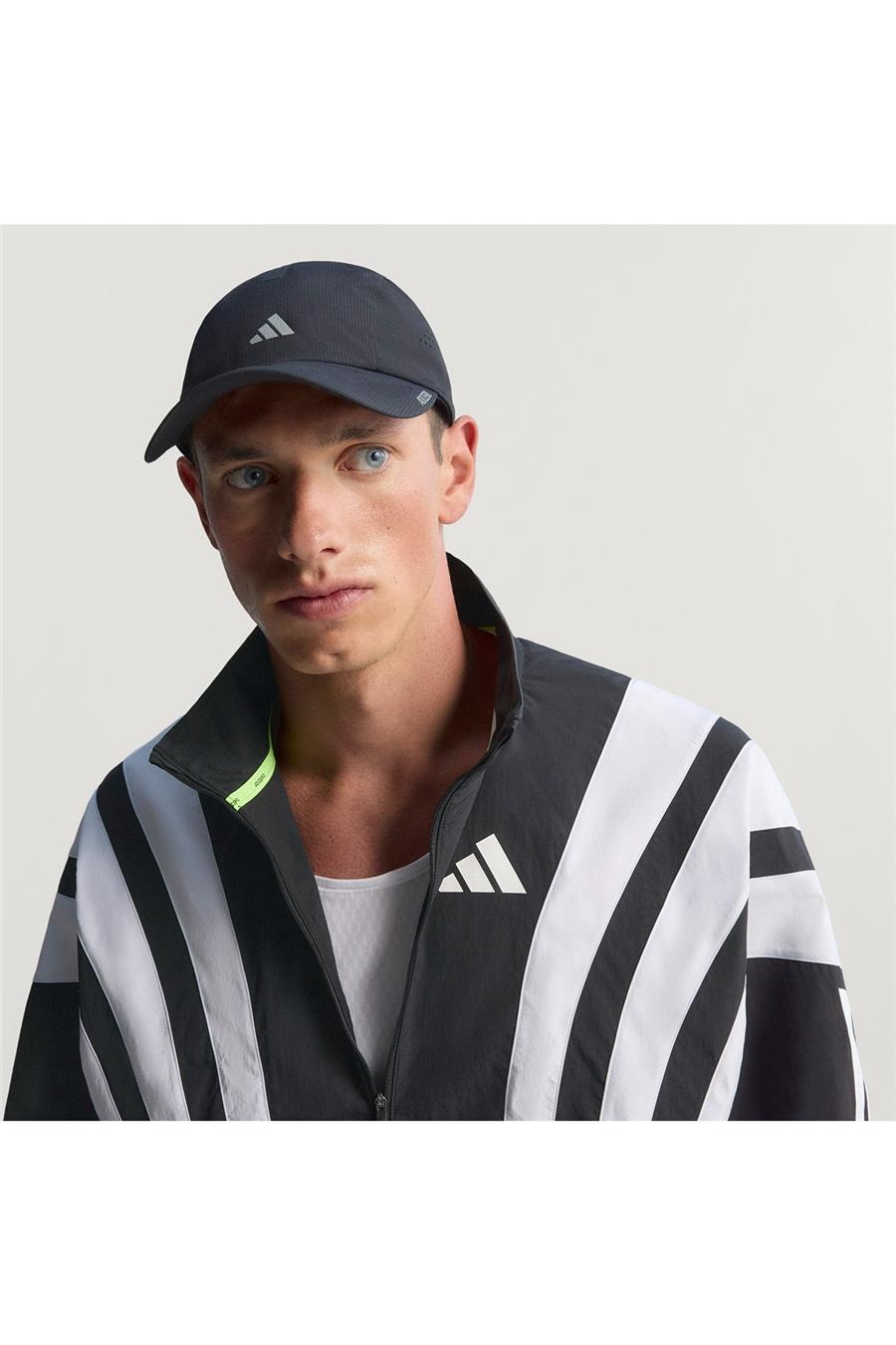 adidas Erkek  Siyah  Ceket ADIZERO A JKT M HZ3692