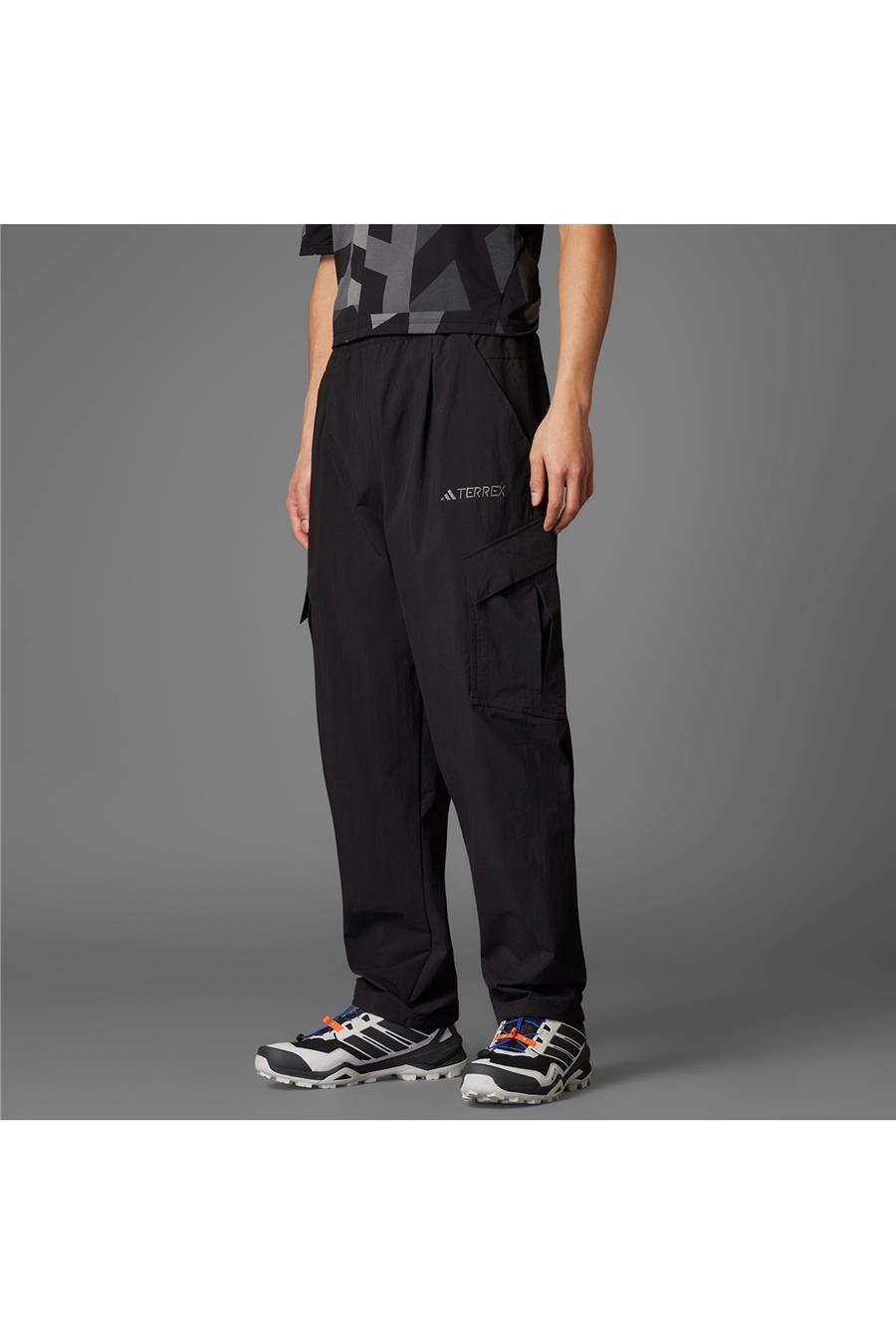 adidas Erkek  Siyah  Eşofman Altı CARGO PANTS JF3715