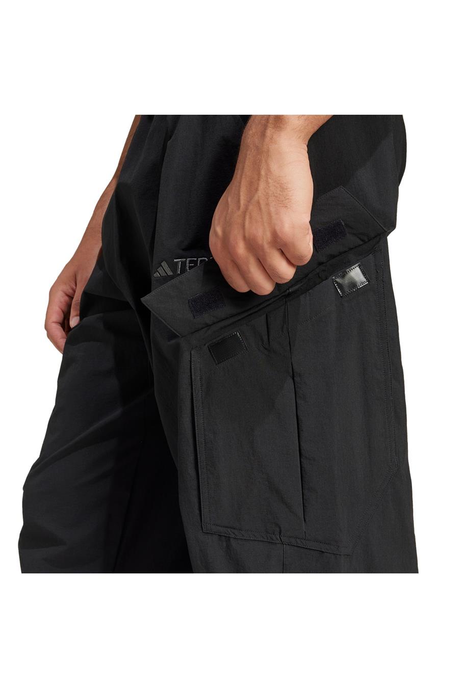 adidas Erkek  Siyah  Eşofman Altı CARGO PANTS JF3715