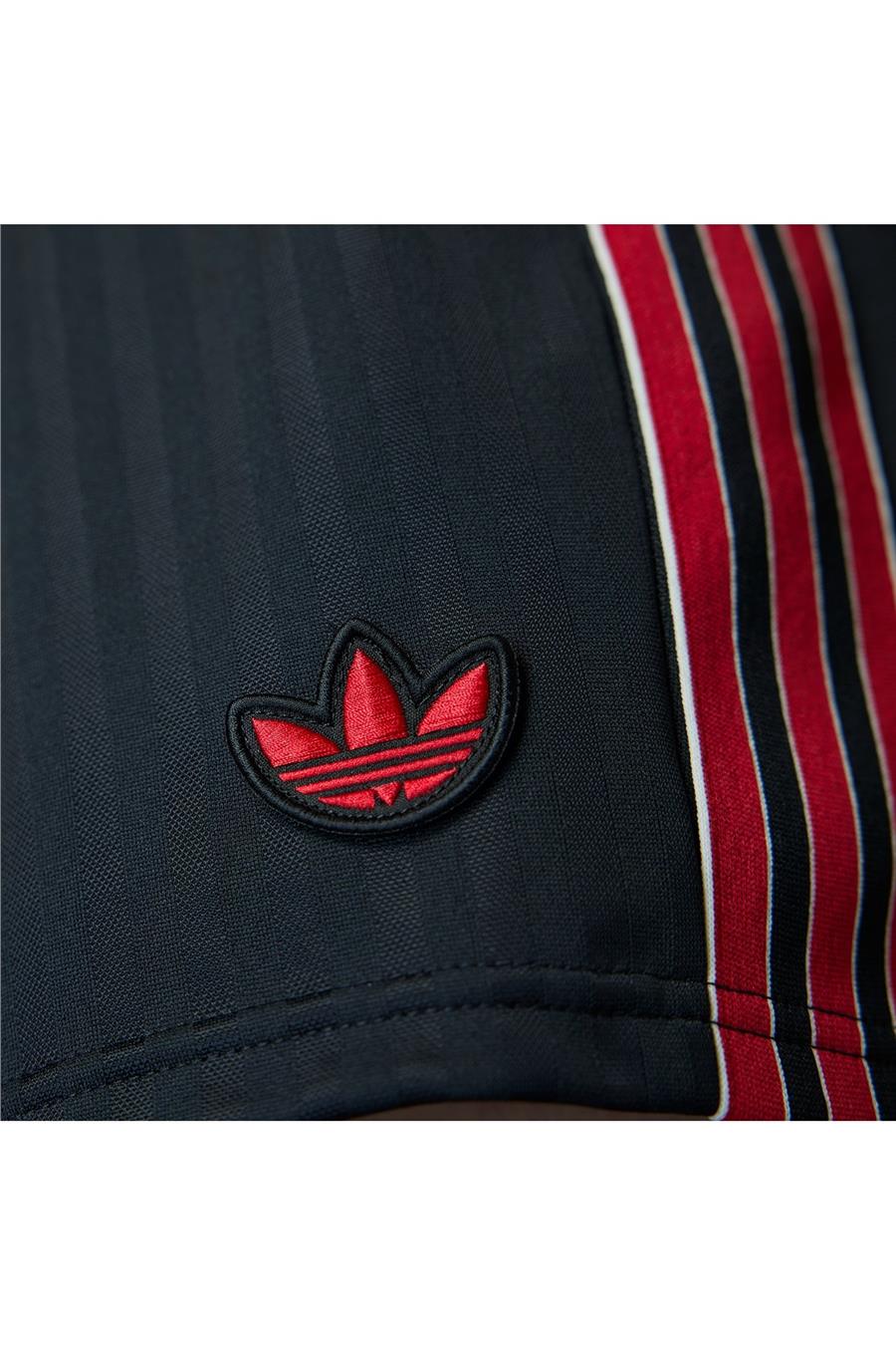 adidas Erkek  Siyah  SHORTS (1/2) MUFC ICON SHO JF0356
