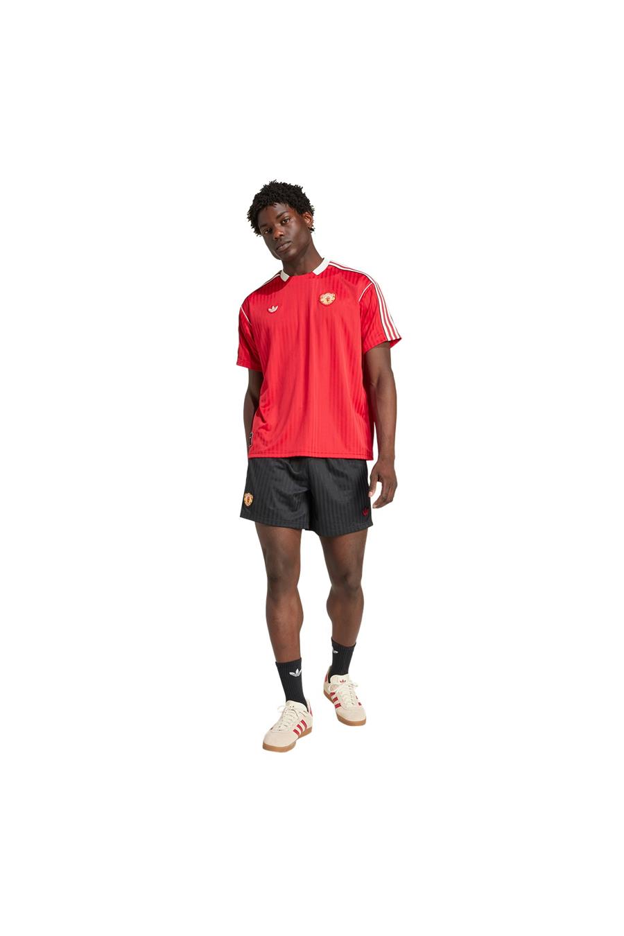 adidas Erkek  Siyah  SHORTS (1/2) MUFC ICON SHO JF0356