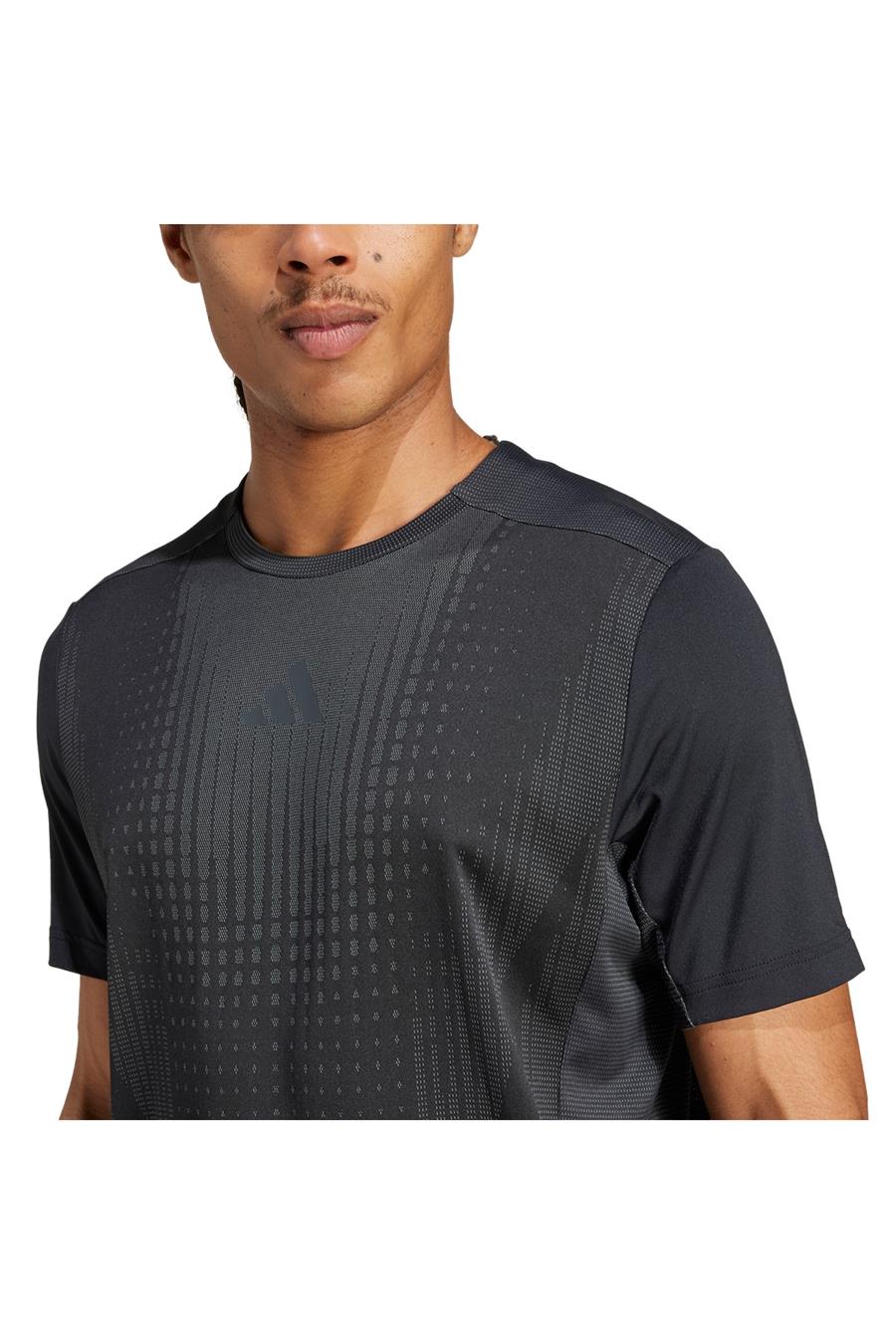 adidas Erkek  Siyah  T-shirt AIRCHILL TEE Siyah JI8196