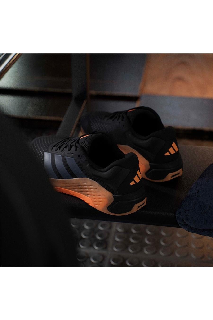 adidas Erkek  Siyah  Yürüyüş Ayakkabısı DROPSET 4 TRAINER M JR4677