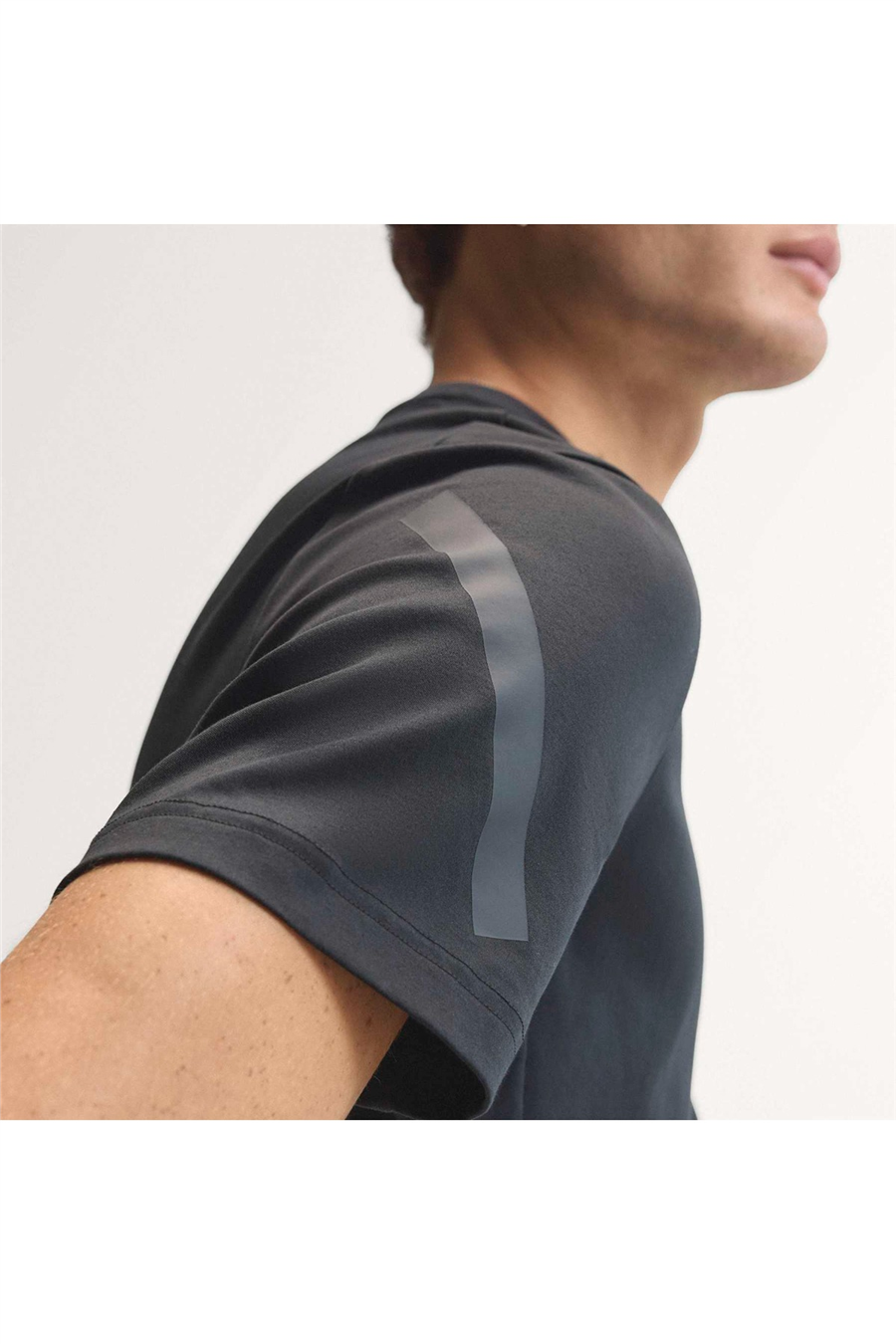 adidas Erkek T-shirt ADIDAS Z.N.E. T-SHIRT KF3796