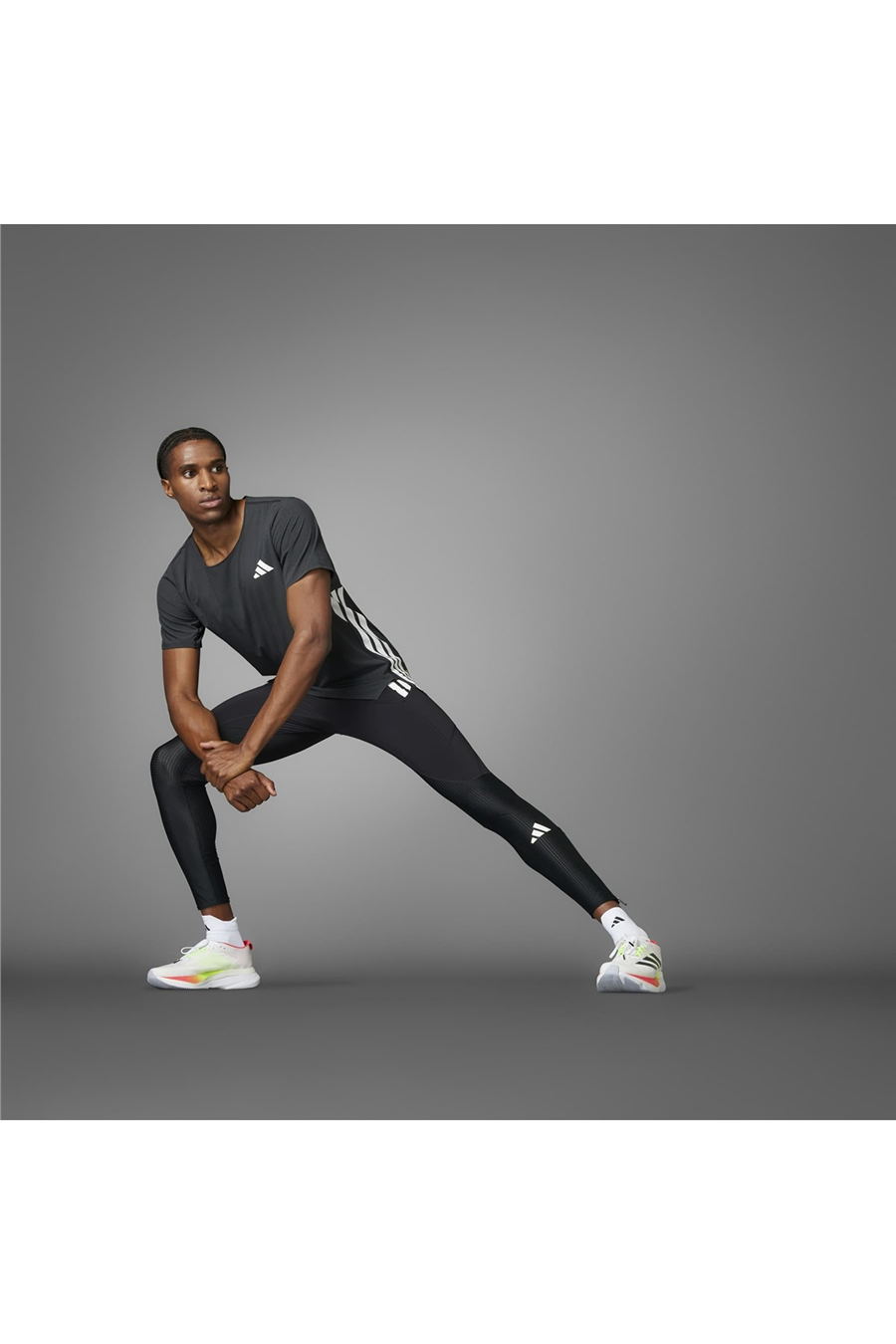 adidas Erkek T-shirt ADIZERO TEE M JF3473
