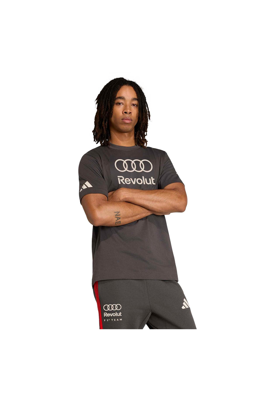 adidas Erkek T-shirt AU DNA GFTEE M KE6122