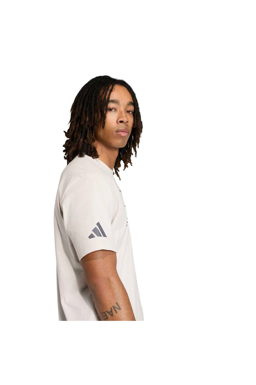 adidas Erkek T-shirt AU DNA GFTEE M KE6123