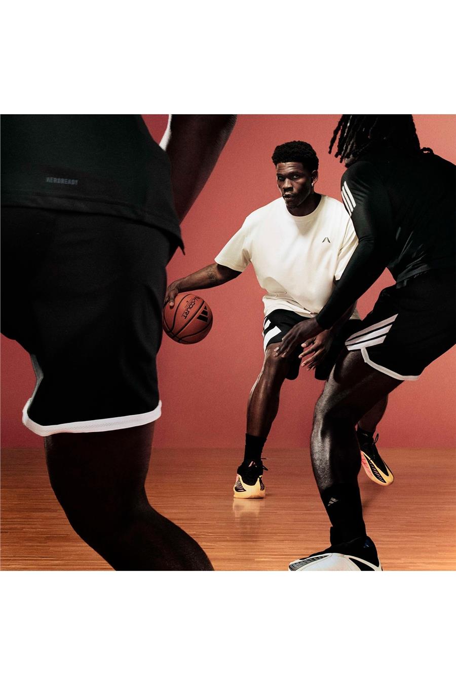 adidas  Erkek Turuncu  Basketbol Ayakkabısı ANTHONY EDWARDS 2 JS3514