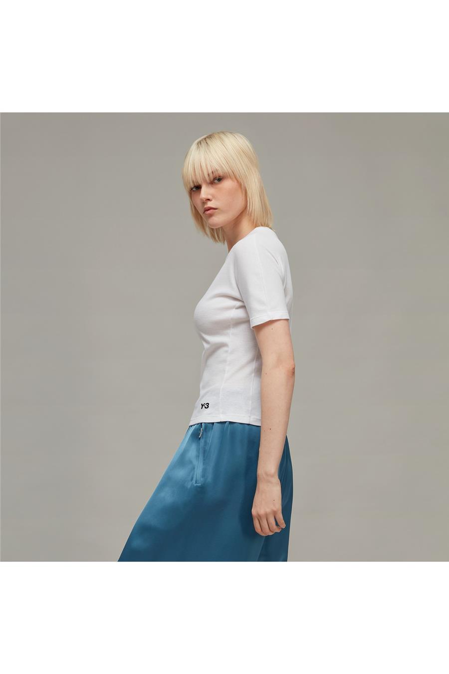 adidas FITTED SS TEE Kadın T-shirt HY1403