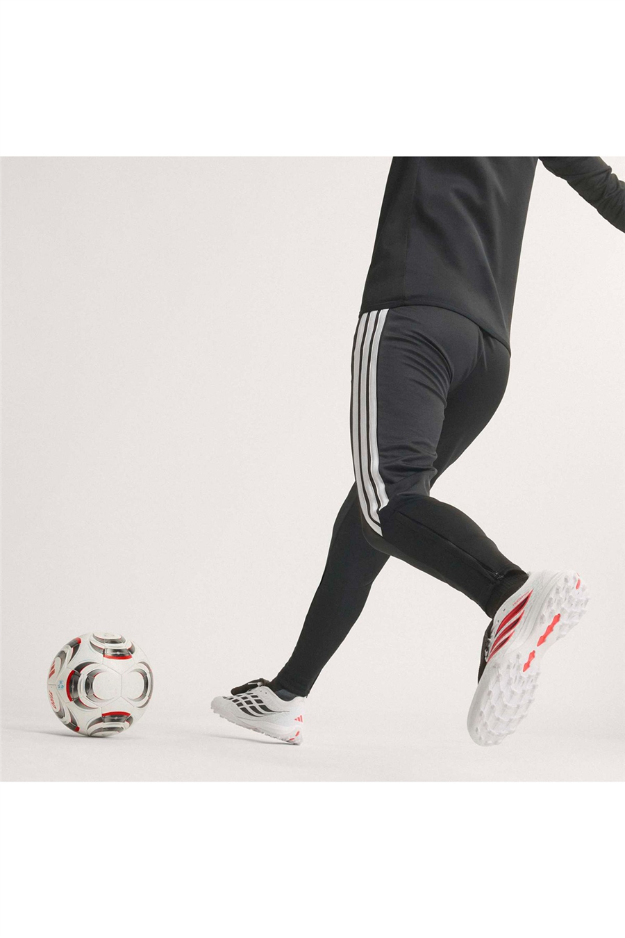 adidas  Halı Saha PREDATOR LEAGUE FT TF IH7213