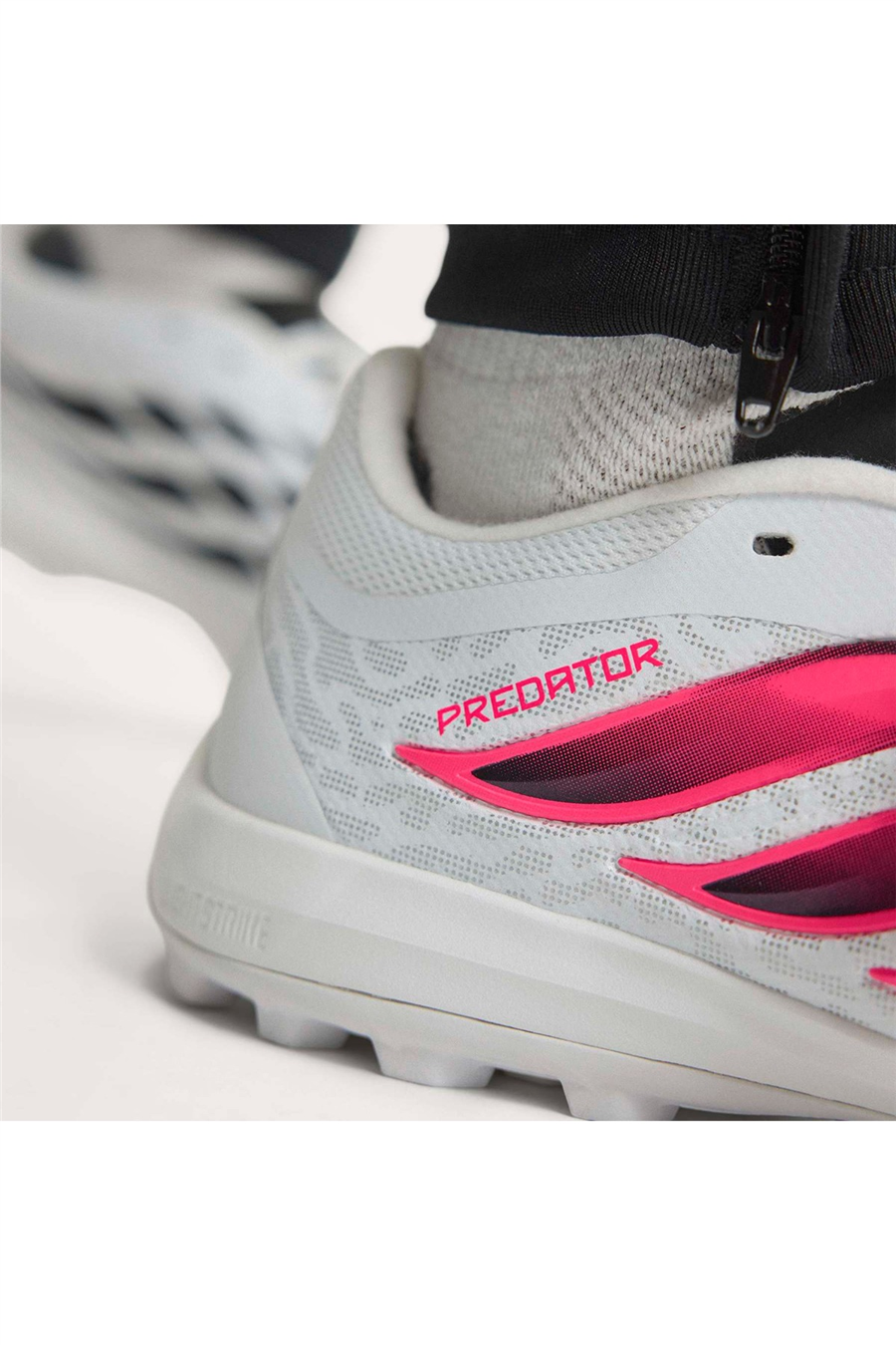 adidas  Halı Saha PREDATOR LEAGUE TF KJ6723