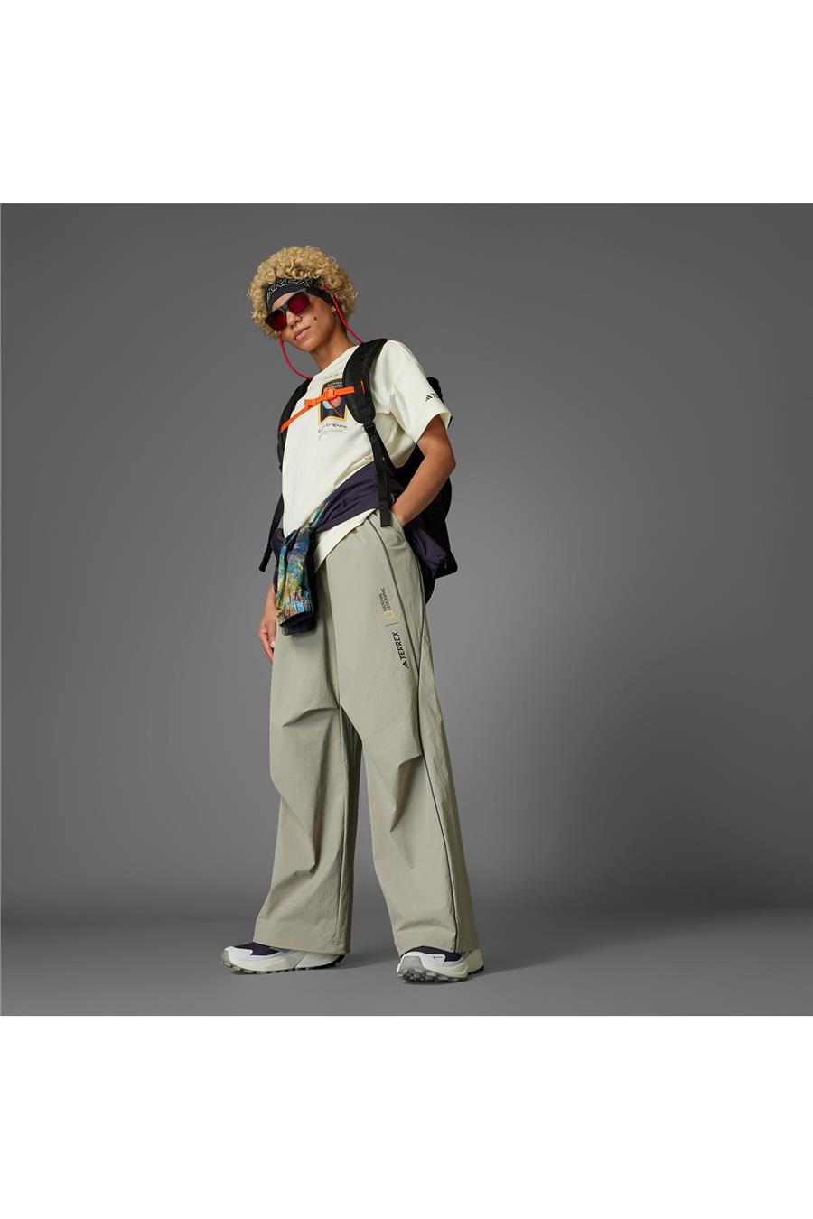 adidas Kadın  Bej  PANTOLON NG W A.R WVN P JD5846