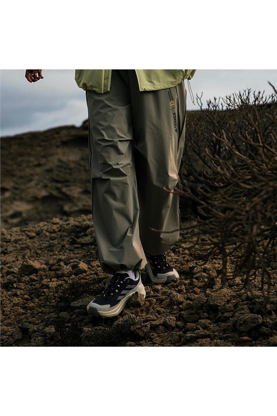 adidas Kadın  Bej  PANTOLON NG W A.R WVN P JD5846