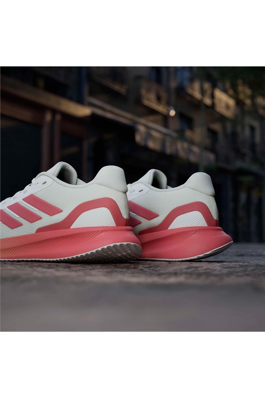 adidas Kadın  Beyaz  Koşu Ayakkabısı RUNFALCON 5 W JQ9402