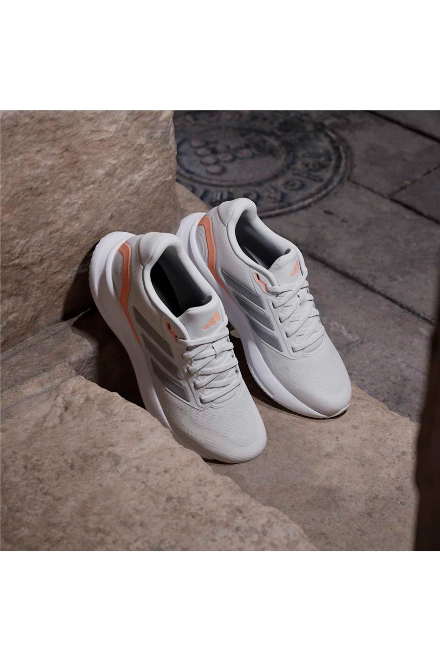 adidas Kadın  Beyaz  Koşu Ayakkabısı RUNFALCON 5 W JQ9401