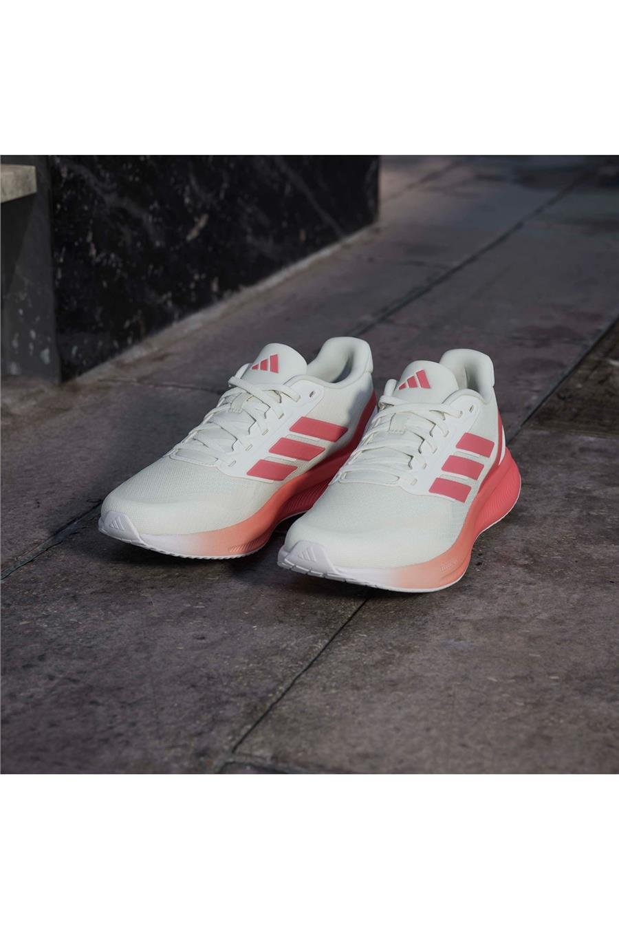 adidas Kadın  Beyaz  Koşu Ayakkabısı RUNFALCON 5 W JQ9402