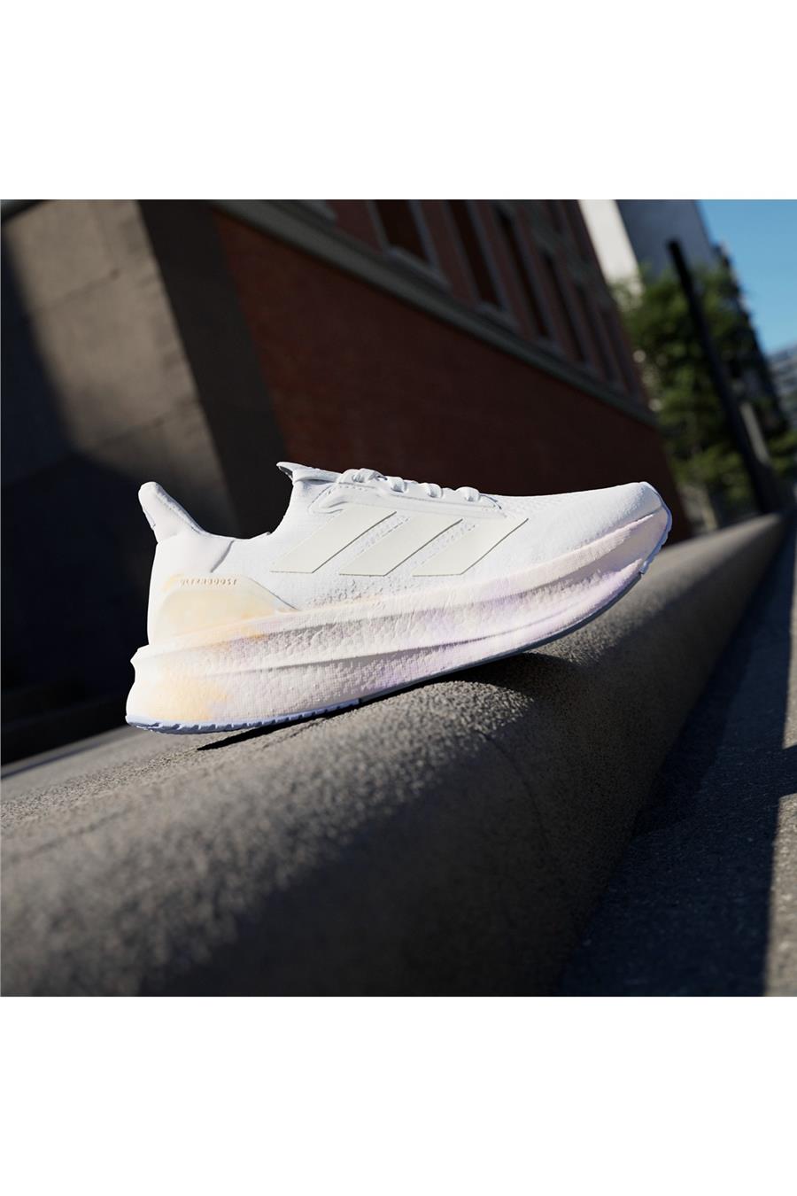 adidas Kadın  Beyaz  Koşu Ayakkabısı ULTRABOOST 5X W JI1513