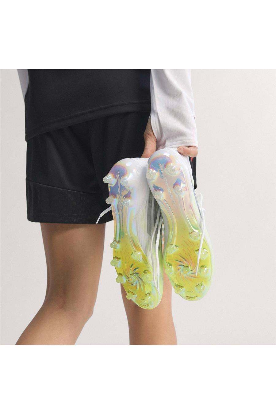 adidas Kadın  Beyaz  Krampon F50 SPARKFUSION ELITE FG/AG JR6474
