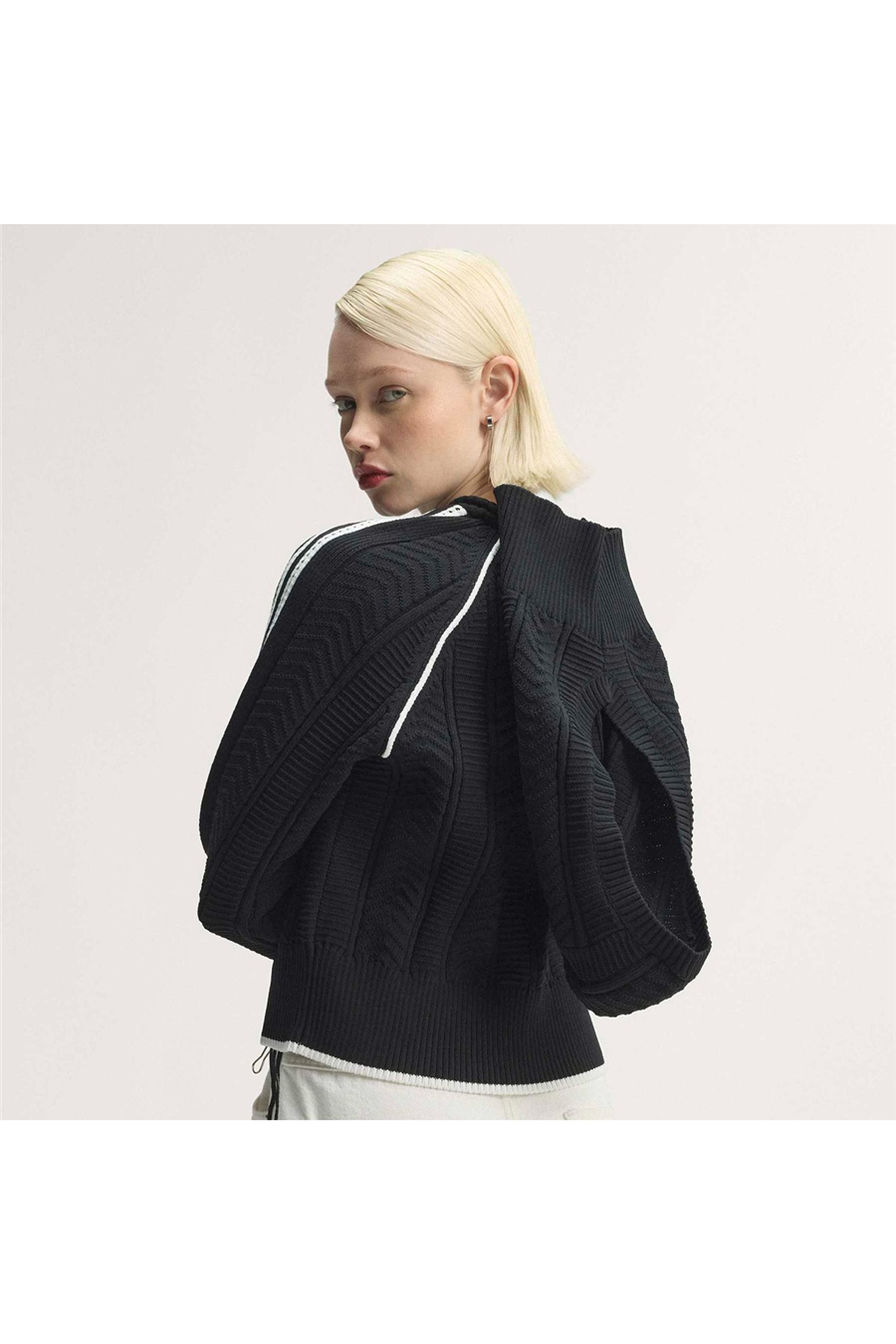 adidas Kadın Ceket SST TT KR9624