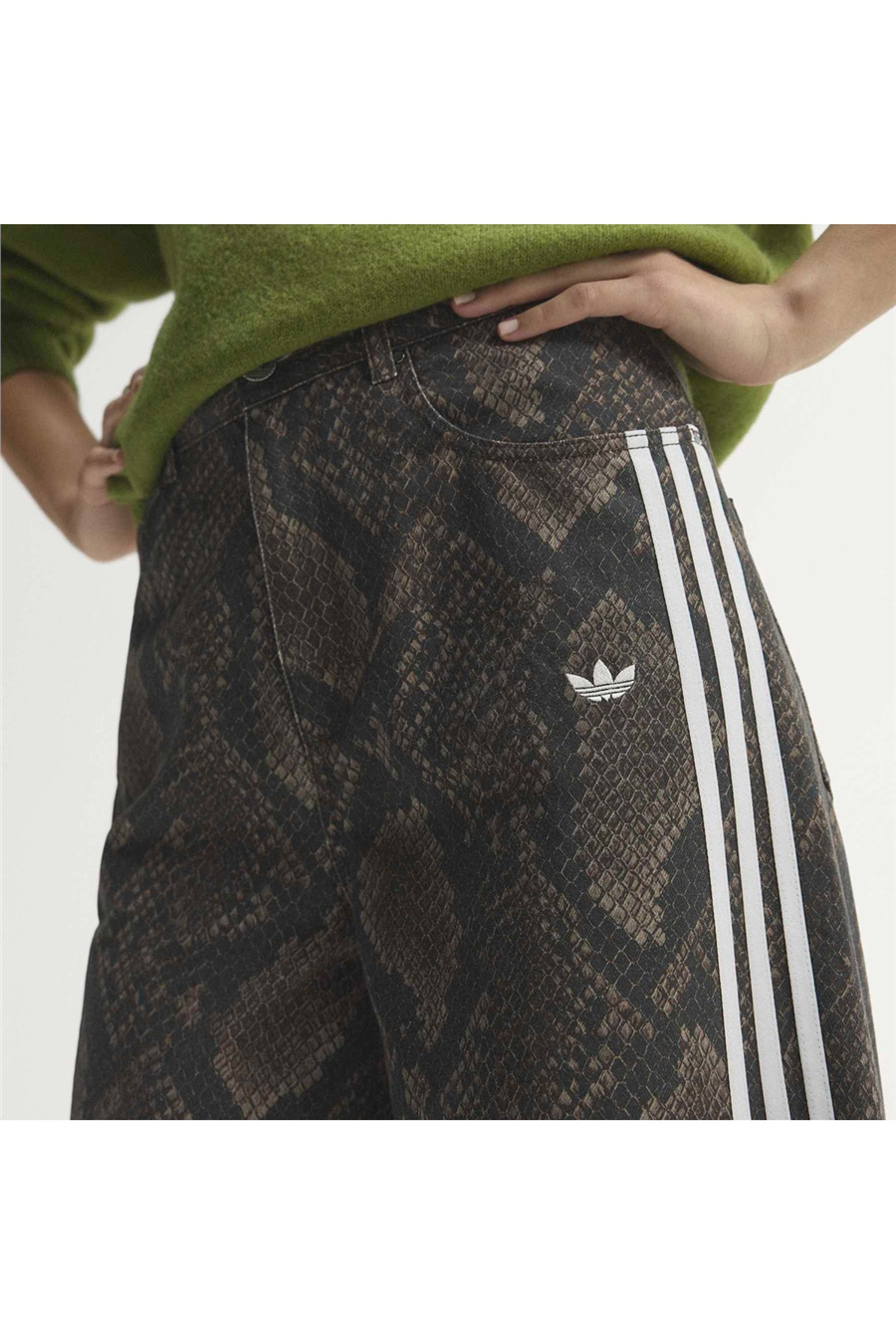 adidas Kadın Eşofman Altı SNAKE PRINT DENIM LOOSE PANTS KY0631