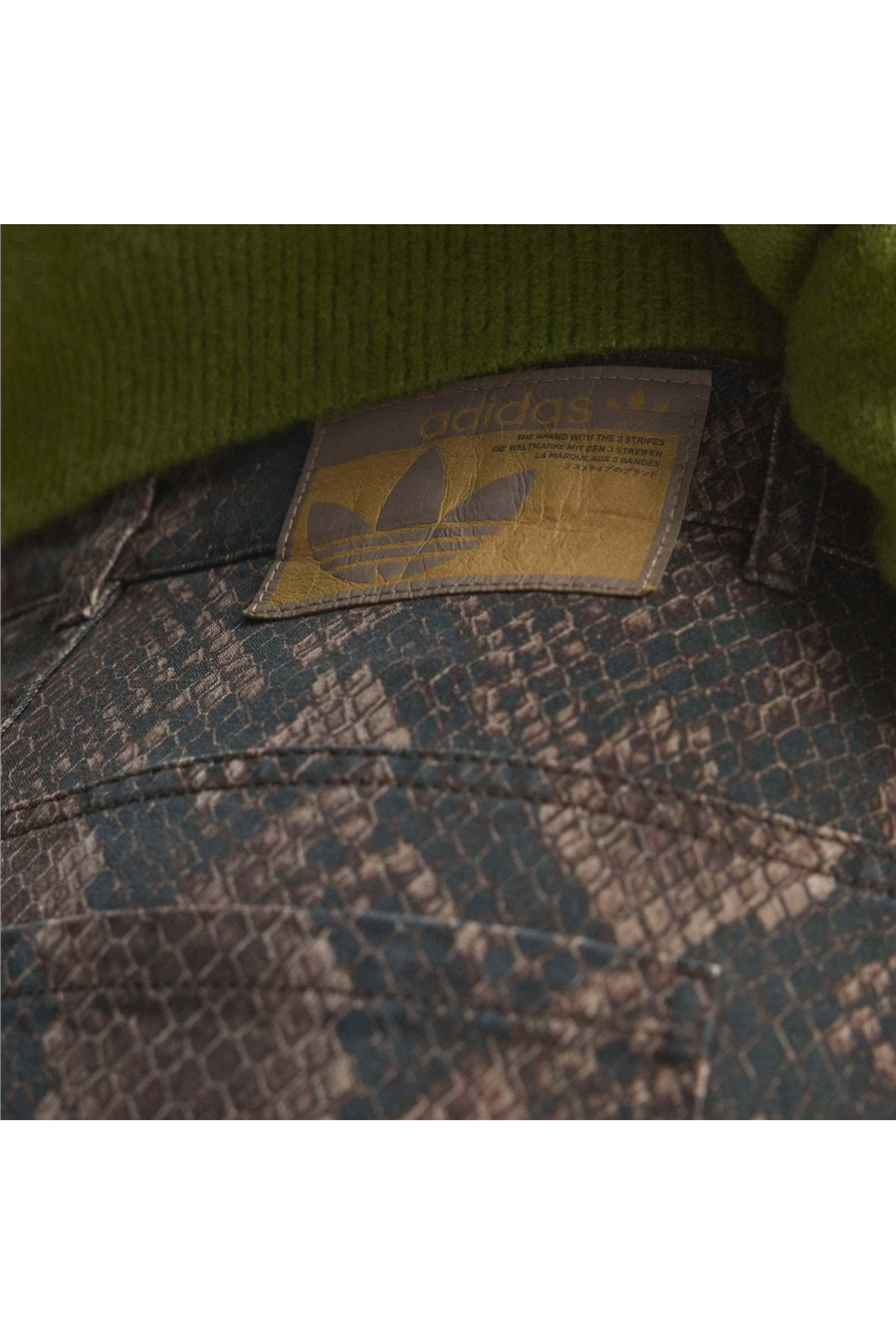 adidas Kadın Eşofman Altı SNAKE PRINT DENIM LOOSE PANTS KY0631