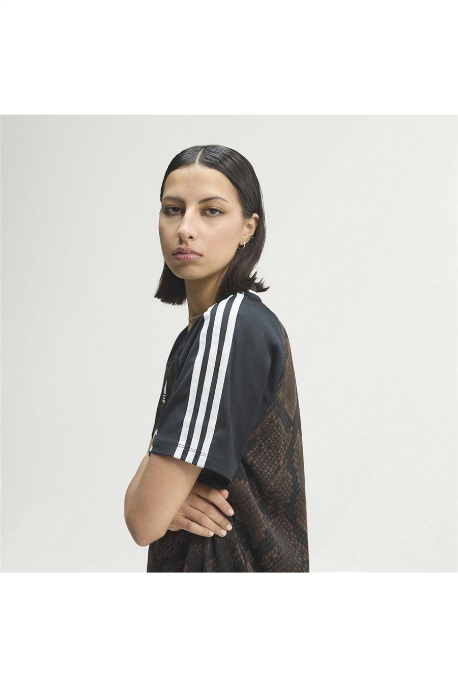 adidas Kadın Forma SNAKE PRINT SATIN JERSEY KX1898