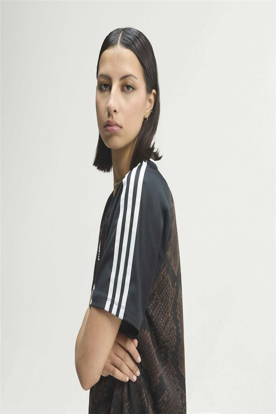 adidas Kadın Forma SNAKE PRINT SATIN JERSEY KX1898