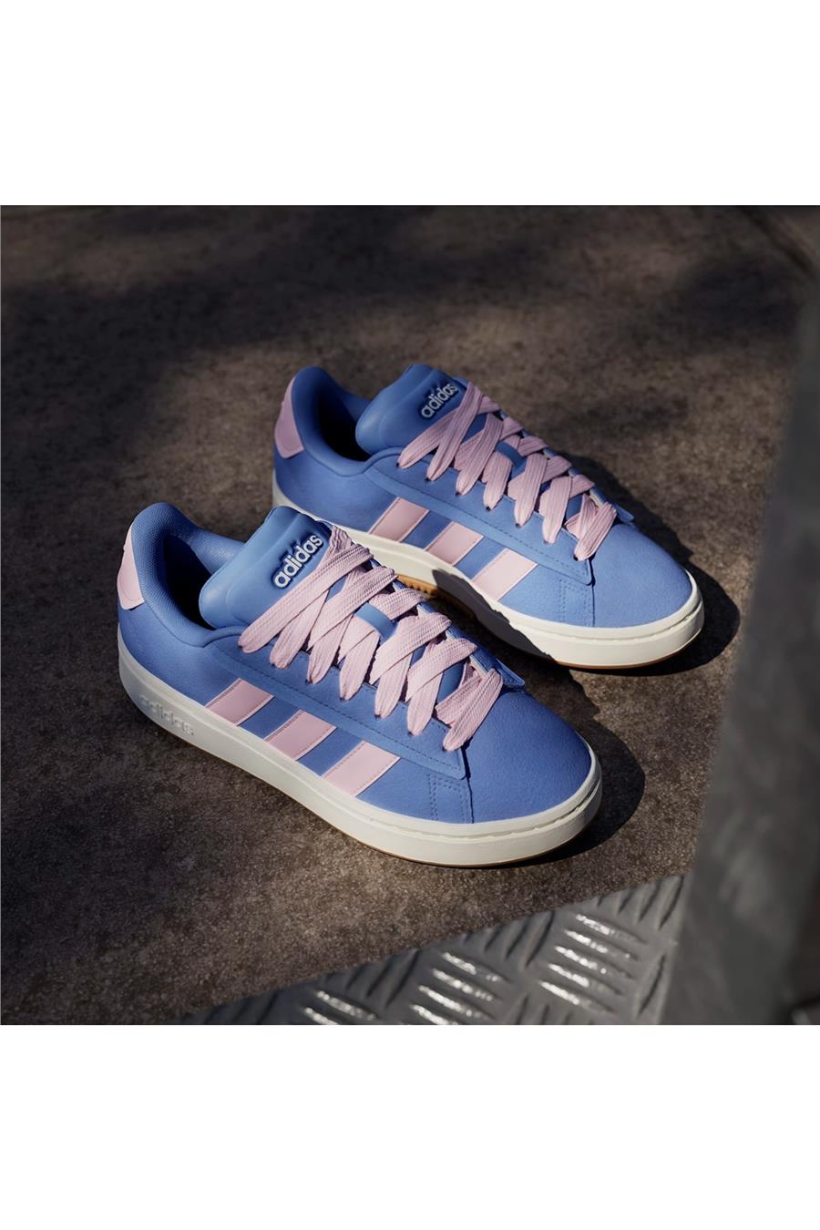 adidas Kadın  Mavi  Yürüyüş Ayakkabısı GRAND COURT ALPHA 00s JQ3002