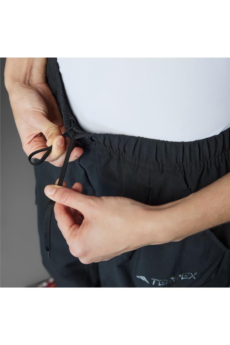 adidas Kadın  Siyah  Eşofman Altı W CARGO PANTS JF3699