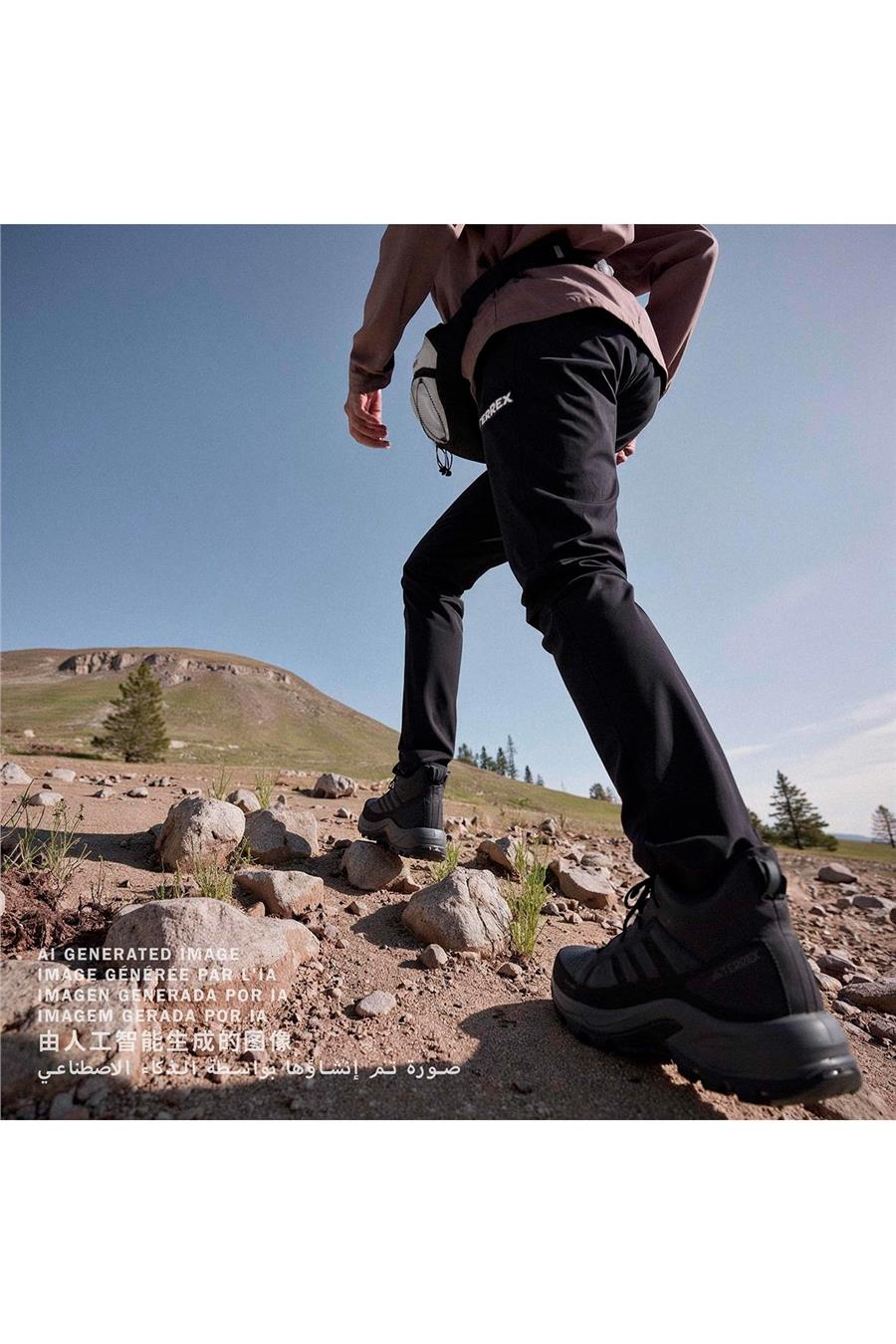 adidas  Kadın  Siyah  Eşofman Altı W MT ESS PANTS JP0806